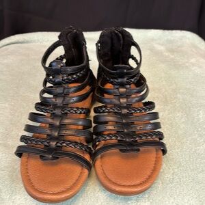 The touch of Nina, black strap, sandals size 1